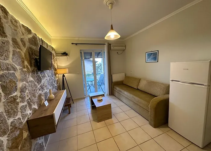 מלון דירות Alkionis Garden View